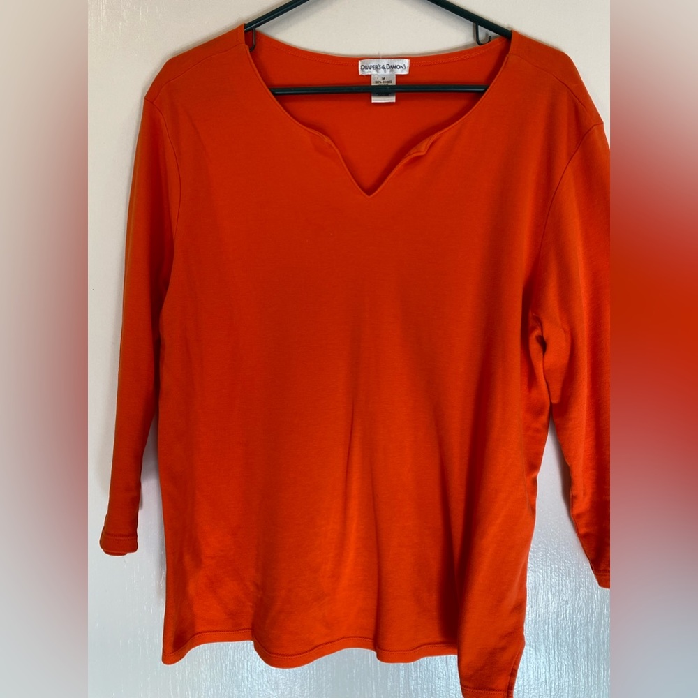 Draper’s & Damon’s women’s M top
